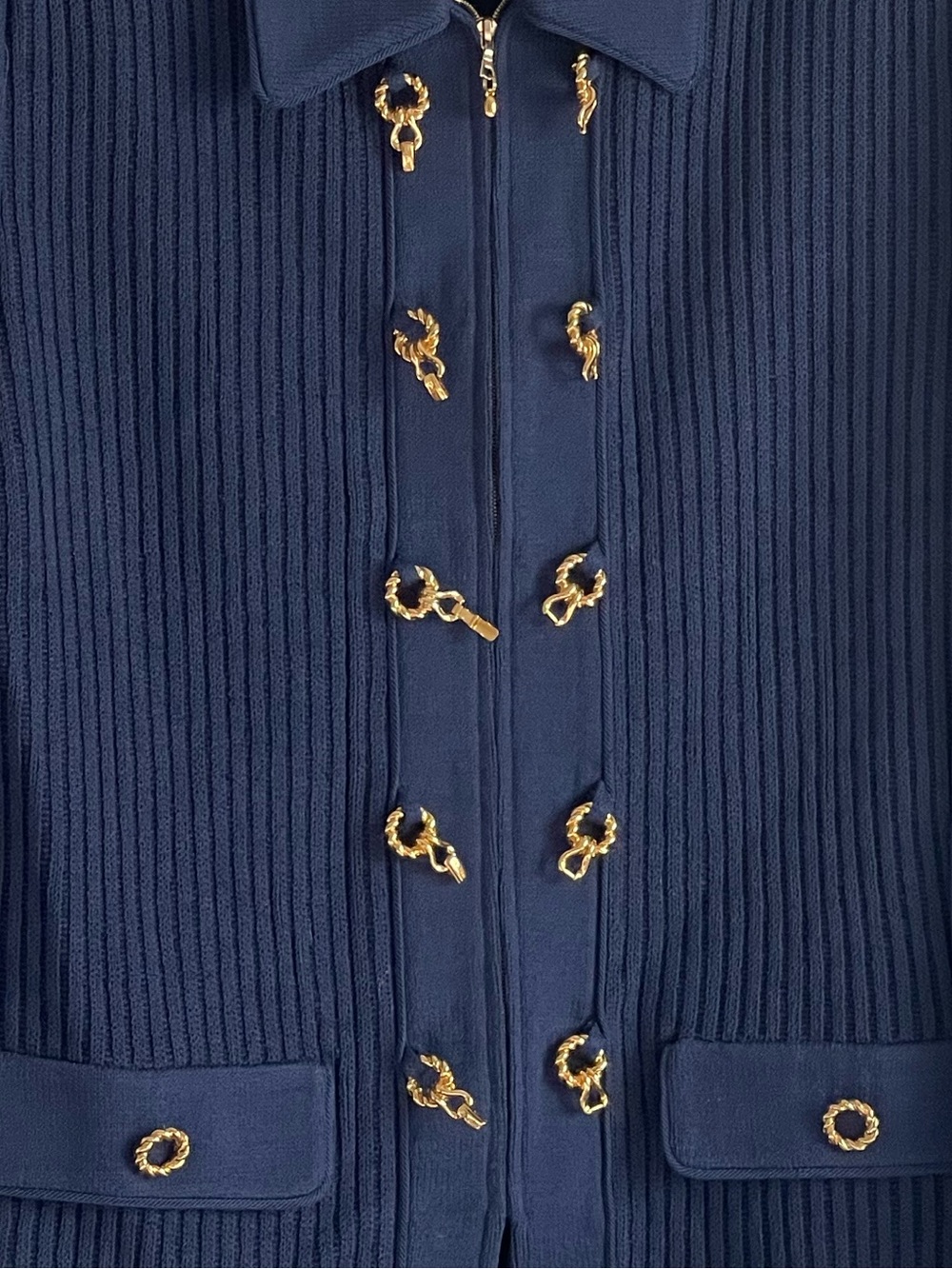Vintage St John Collection Marie Gray Navy Knit Jacket Gold Hardware Sz 12 - Picture 4 of 5